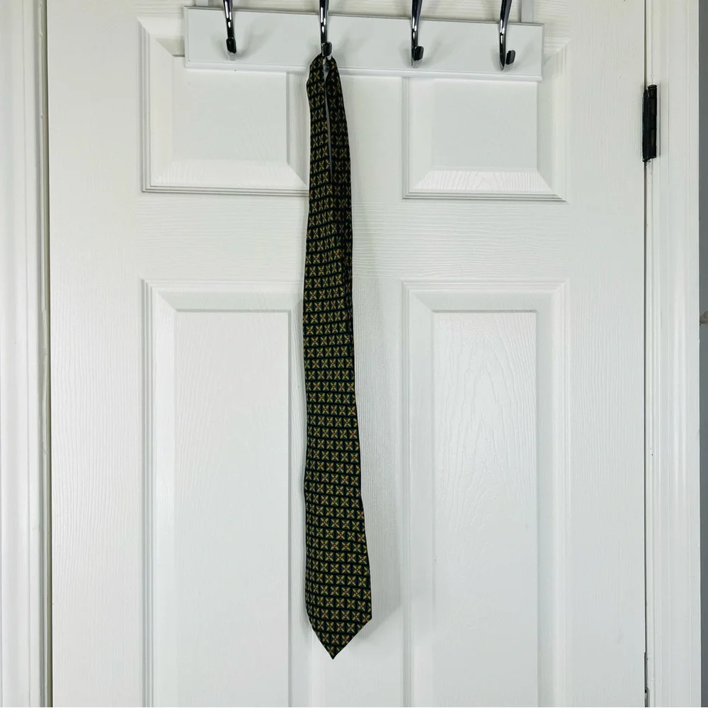 Perry Ellis Portfolio 100% Silk Floral Print Blue & Yellow Tie